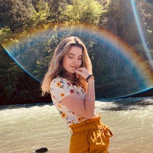 Meet your Posher, Emerald